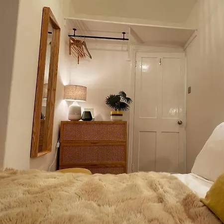 City Centre Retreat Кардифф Экстерьер фото